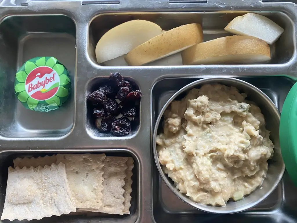 vegan school lunch ideas- chickpea salad and vegan Babybel