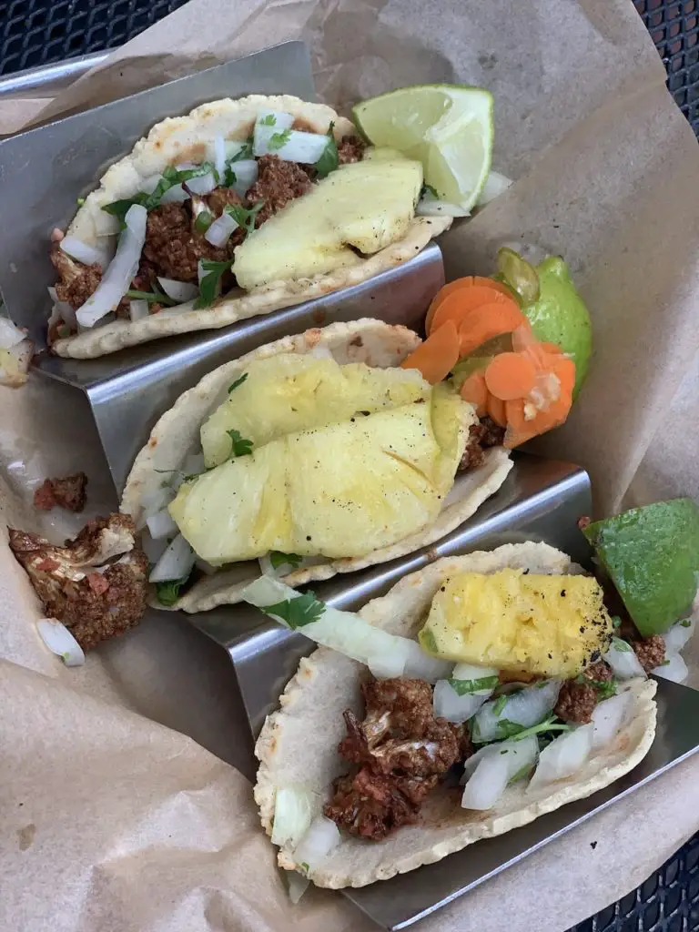 Cauliflower al pastor tacos at Como.