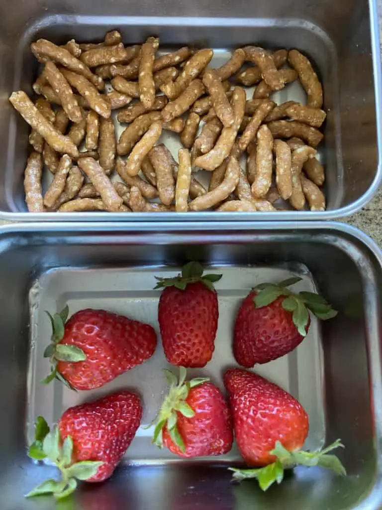 sesame sticks and strawberries, some healthy vegan school snacks!