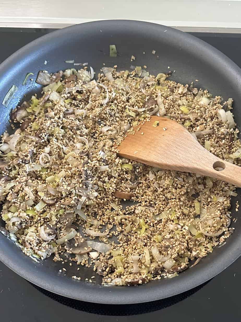 Savory Steel Cut Oats Oatmeal for Dinner! (vegan) — PlantPowered Livin'