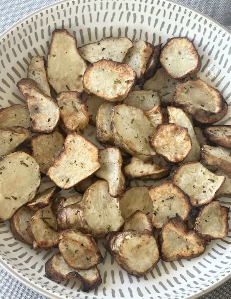 Gorgeous bowl of air fryer sunchokes.