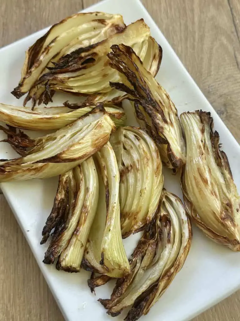 Air fryer fennel plated.