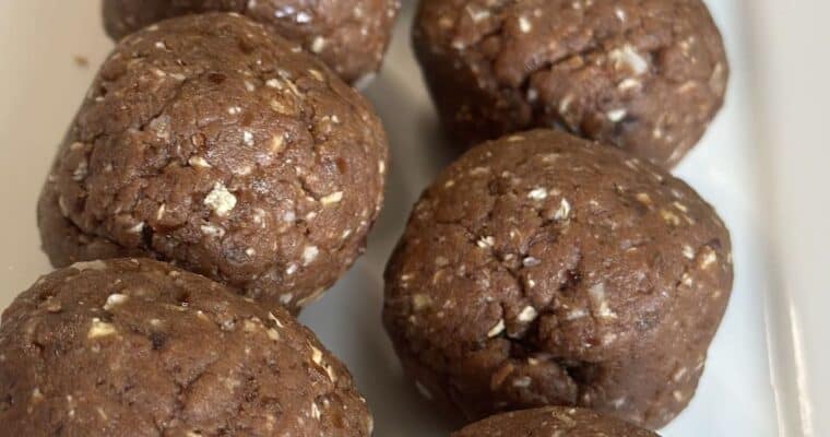Rich & Chocolatey Vegan Protein Balls (~8g/ball, no bake)